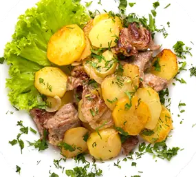 Жареный картофель со свининой (220г)