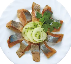 Сельдь с луком (100 г)